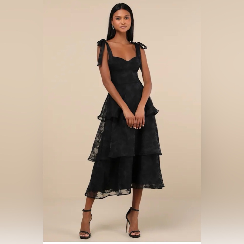 Lulu's Black Tiered Midi Dress